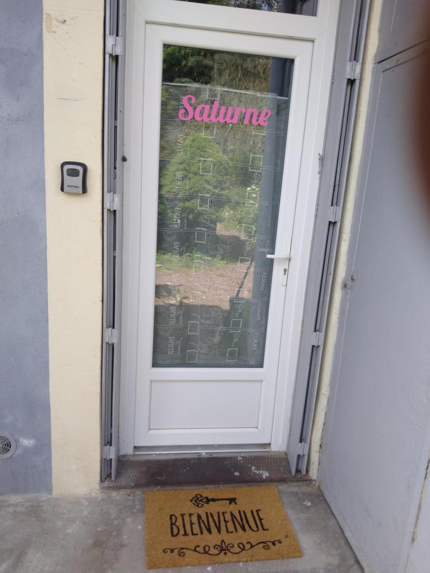 Saturne Apartment Fourchambault Ngoại thất bức ảnh